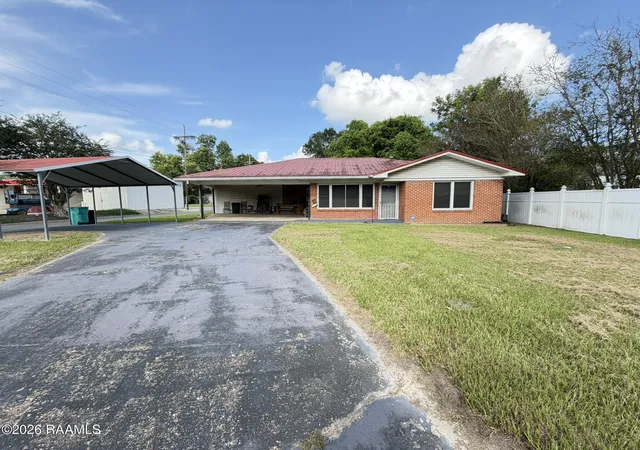 2nd image of 1009 S Union St, Opelousas, LA 70570 | MLS# 2600006608