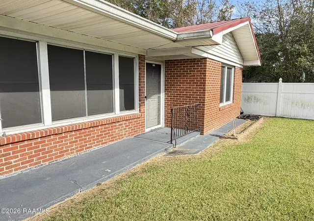3rd image of 1009 S Union St, Opelousas, LA 70570 | MLS# 2600006608