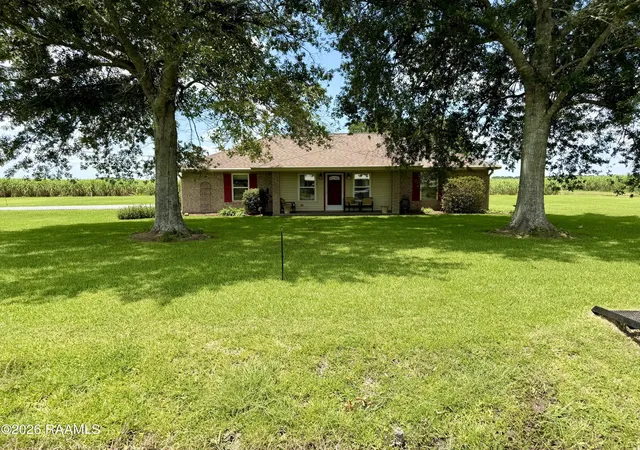 32nd image of 3300 Cedarwood Dr, New Iberia, LA 70560 | MLS# 2600006933