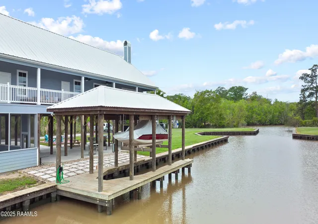 2nd image of 9406 Amberjack Ln, Abbeville, LA 70510 | MLS# 2500004222