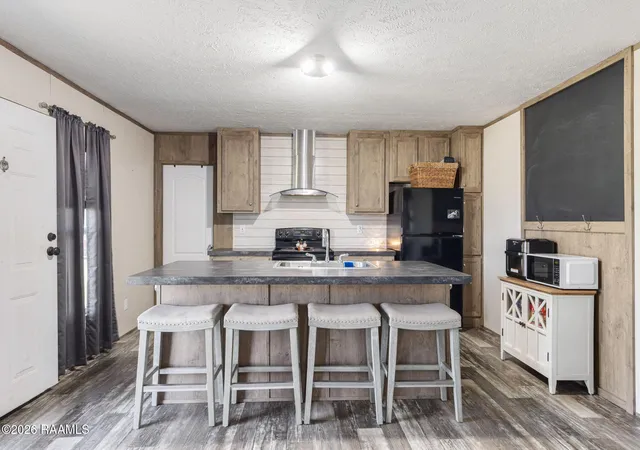 Photo 3 of Manufactured home for sale at 1024 Jed Dr, Breaux Bridge, LA 70517 | MLS# 2600003850 | Listing updated on 2026-08-31