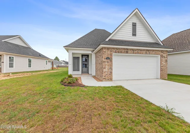 Photo 1 of Single family home for sale at 102 Harvest View Ln, Lafayette, LA 70508 | MLS# 2600006121 | Listing updated on 2026-08-26