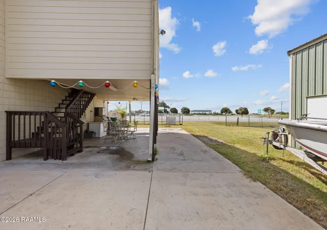 Listing Photo 2 - Condo for sale in building located at 25204 La 333, Abbeville, LA 70510 - Unit #