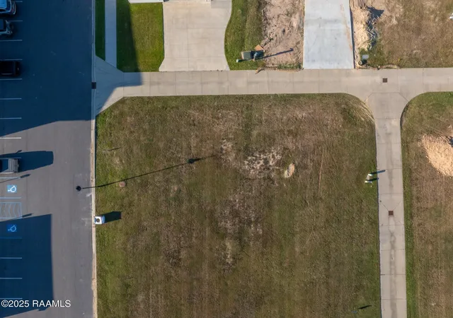 2nd image of 101 Keystone Dr, Scott, LA 70583 | MLS# 2500004605