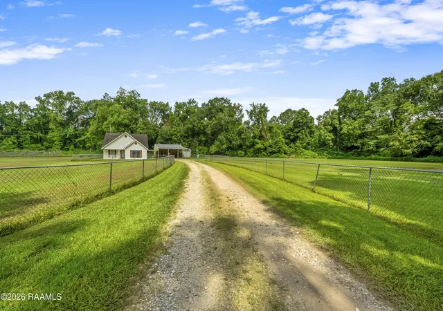 Photo 1 of Single family home for sale at 273 Muscadine, Sunset, LA 70584 | MLS# 2600007701 | Listing updated on 2026-08-24