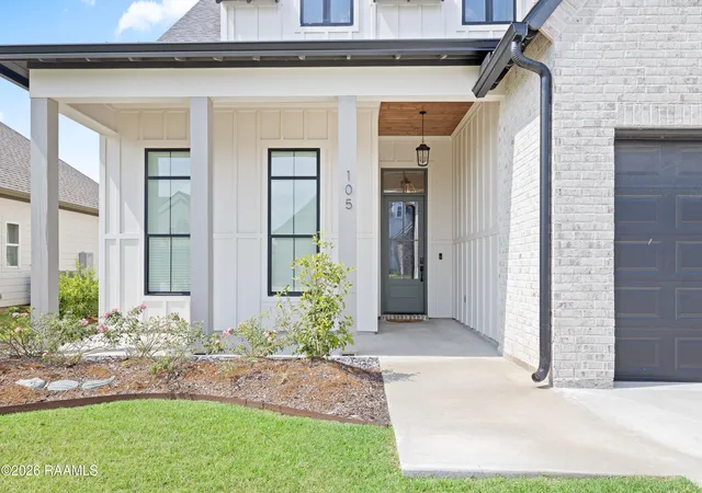 2nd image of 105 Queen Palm Cir, Youngsville, LA 70592 | MLS# 2600007143