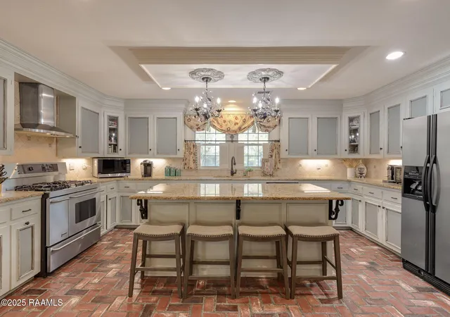 3rd image of 128 Oakview Blvd, Lafayette, LA 70503 | MLS# 2500001965