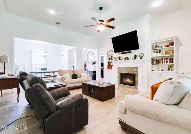 image of 113 Bowen Ln, Broussard, LA 70518 | MLS# 2600006892
