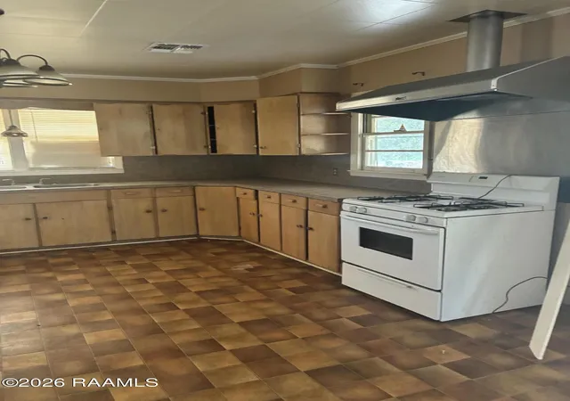 Photo 4 of Single family home for sale at 415 Findale Dr, Crowley, LA 70526 | MLS# 2600006910 | Listing updated on 2026-07-27