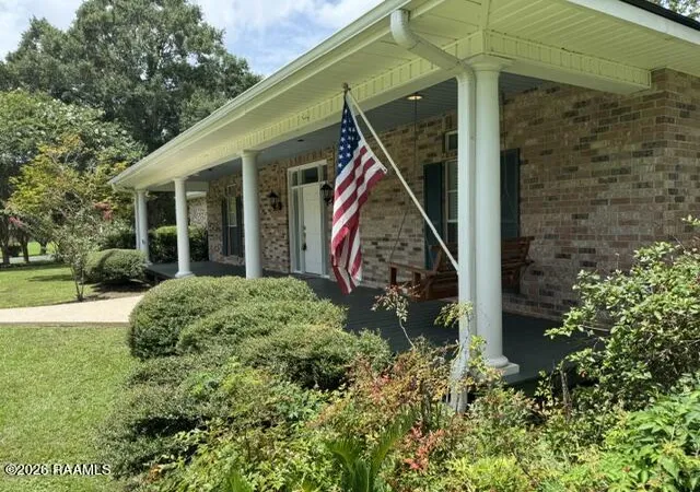 2nd image of 284 Meadow Cir, Opelousas, LA 70570 | MLS# 2500003814