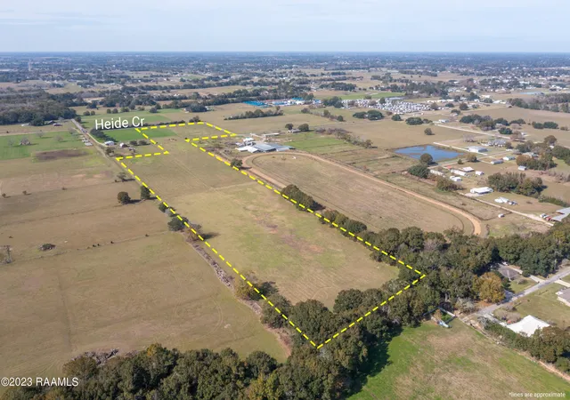 4th image of 701 Heide Cir, Scott, LA 70583 | MLS# 2600004433