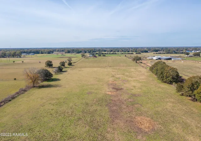 5th image of 701 Heide Cir, Scott, LA 70583 | MLS# 2600004433