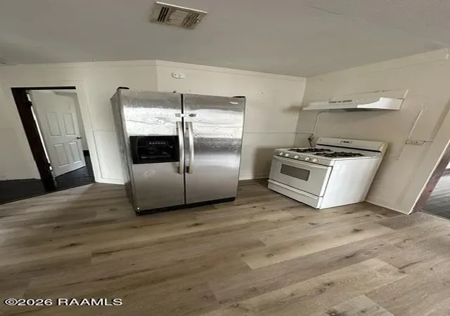 Photo 3 of Single family home for sale at 103 Dolese St, Lafayette, LA 70501 | MLS# 2600005436 | Listing updated on 2026-06-17