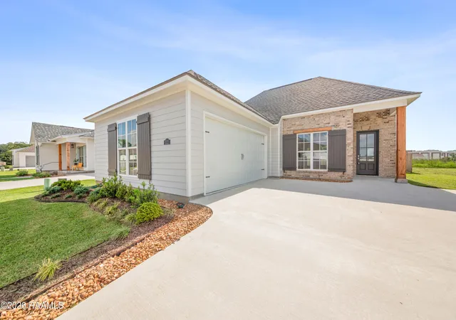 Photo 3 of Single family home for sale at 111 Gosling Way, Lafayette, LA 70507 | MLS# 2500005155 | Listing updated on 2026-09-07