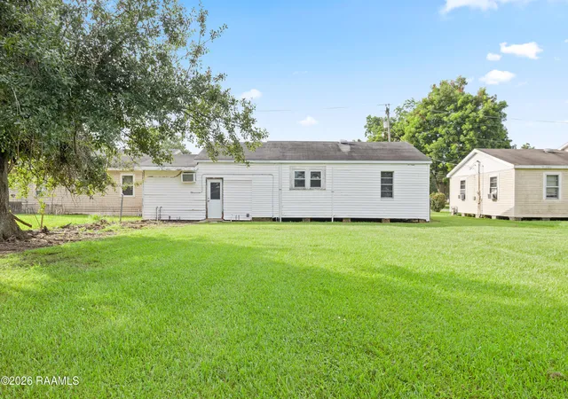 Homes for sale in New Iberia, LA | 1720 Iberia St, New Iberia, LA 70560 | MLS# 2600005547