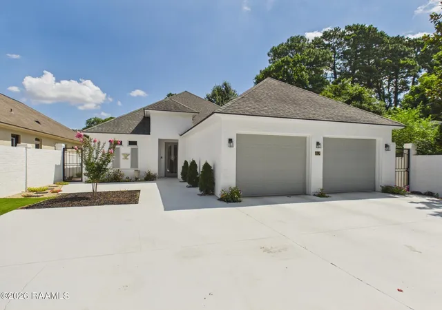 Photo 2 of Sale Pending at 217 Bertrand St, Lafayette, LA 70503 | MLS# 2600006977 | Listing updated on 2026-08-28