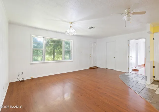Photo 4 of Single family home for sale at 127 Julian Cir, Lafayette, LA 70507 | MLS# 2600006784 | Listing updated on 2026-08-24