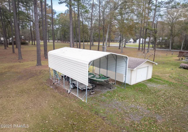 Homes for sale in Basile, LA | 1075 Basile Eunice Hwy, Basile, LA 70515 | MLS# 25000851