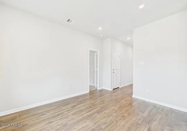 5th image of 218 Crest Cove Dr, Maurice, LA 70555 | MLS# 2600006647