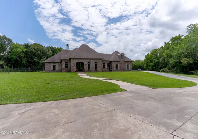 2nd image of 430 Fenetre Rd, Scott, LA 70583 | MLS# 2600004421
