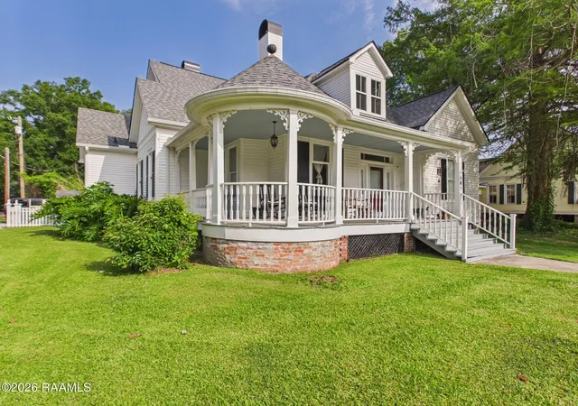 Homes for sale in Abbeville, LA | 501 Fairview Ave, Abbeville, LA 70510 | MLS# 2600004045