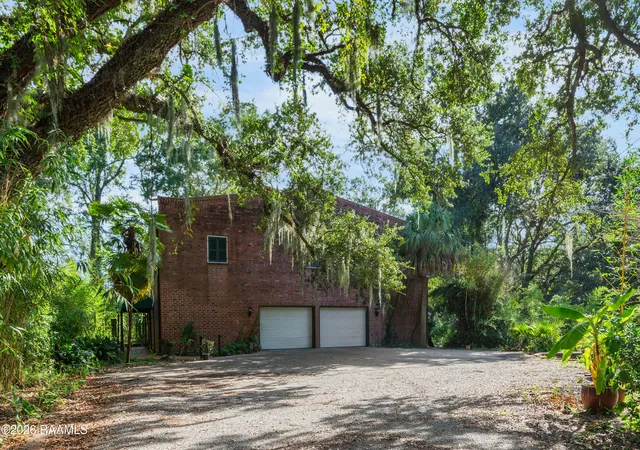 1st image of 521 E Main St, New Iberia, LA 70560 | MLS# 2600007818
