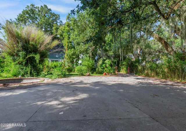 30th image of 521 E Main St, New Iberia, LA 70560 | MLS# 2600007818