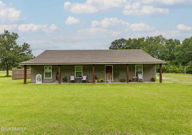 Homes for sale in Maurice, LA | 6414 Fusilier Rd, Maurice, LA 70555 | MLS# 2600005335
