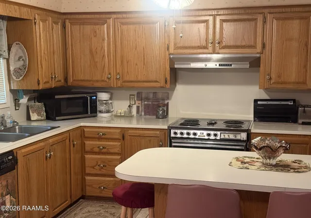 Photo 2 of Sale Pending at 1358 Kendal St, Ville Platte, LA 70586 | MLS# 2600007690 | Listing updated on 2026-08-25
