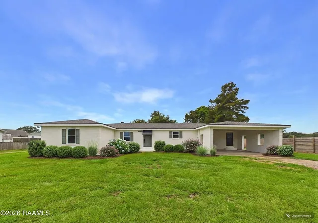 Photo 3 of Single family home for sale at 919 Langlinais Rd, Youngsville, LA 70592 | MLS# 2600007993 | Listing updated on 2026-08-27