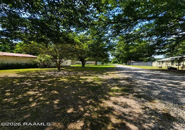 Listing Photo 4 - Condo for sale in building located at 2623 Main Hwy, Breaux Bridge, LA 70517