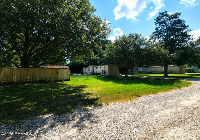 Listing Photo 5 - Condo for sale in building located at 2623 Main Hwy, Breaux Bridge, LA 70517