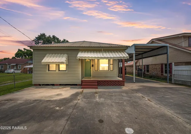 23rd image of 715 Robert St, Breaux Bridge, LA 70517 | MLS# 2600005798