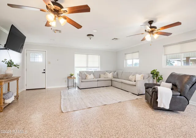 2nd image of 916 Heart D Farm Rd, Youngsville, LA 70592 | MLS# 2600005882