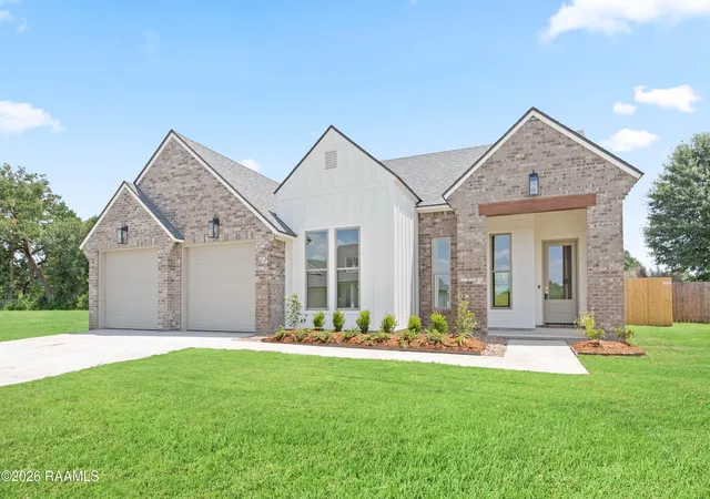 29th image of 721 Whispering Meadows Rd, Broussard, LA 70518 | MLS# 2600000668