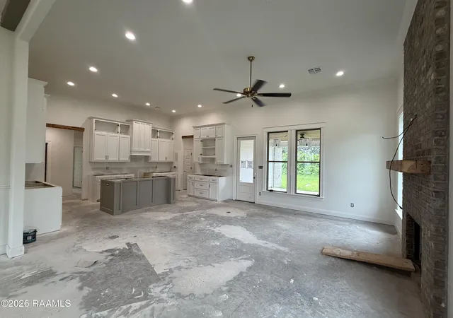 Homes for sale in Broussard, LA | 721 Whispering Meadows Rd, Broussard, LA 70518 | MLS# 2600000668