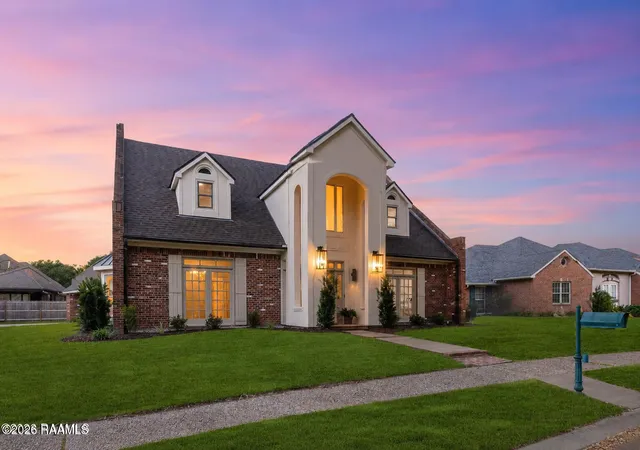 2nd image of 215 Spyglass Ln, Broussard, LA 70518 | MLS# 2600006000