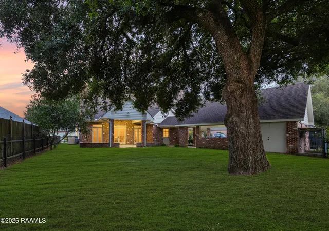 30th image of 215 Spyglass Ln, Broussard, LA 70518 | MLS# 2600006000