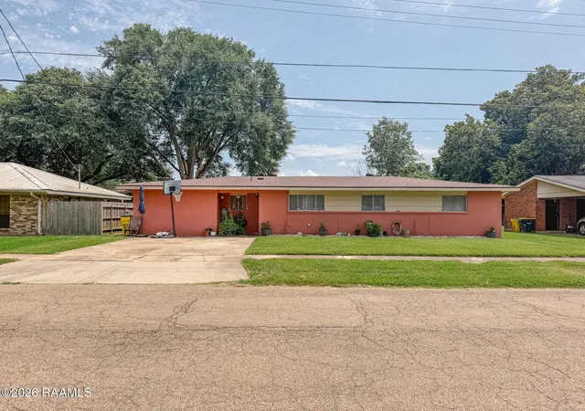 1st image of 113 Bradford Dr, Carencro, LA 70520 | MLS# 2600005963