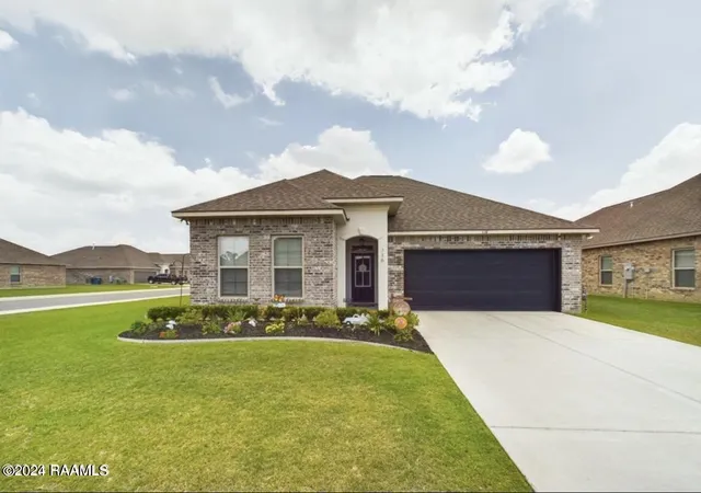 Photo 1 of Sale Pending at 116 Spider Lily Ln, Lafayette, LA 70508 | MLS# 2600004994 | Listing updated on 2026-08-16