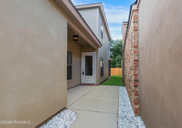 2nd image of 223 Chimney Rock Blvd, Lafayette, LA 70508 | MLS# 2600007162