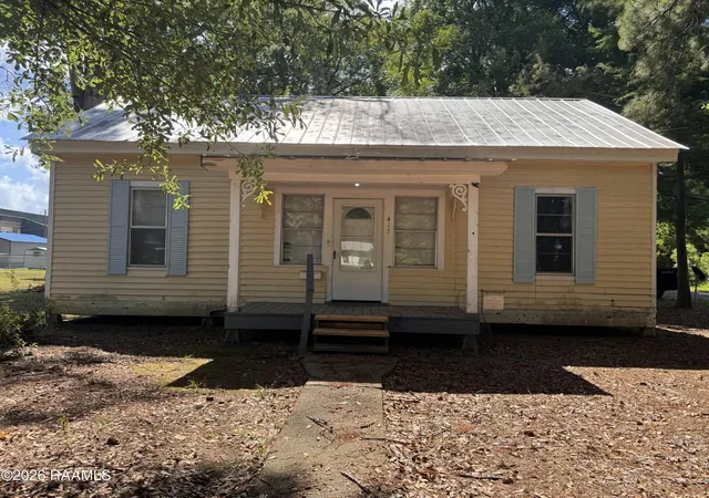 Photo 2 of Single family home for sale at 415 Court St, Ville Platte, LA 70586 | MLS# 2600006953 | Listing updated on 2026-09-11