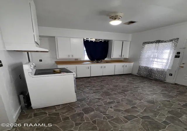 Photo 3 of Single family home for sale at 415 Court St, Ville Platte, LA 70586 | MLS# 2600006953 | Listing updated on 2026-09-11