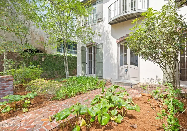 Photo 3 of Single family home for sale at 106 Kings Walk, Lafayette, LA 70503 | MLS# 2600003602 | Listing updated on 2026-09-15