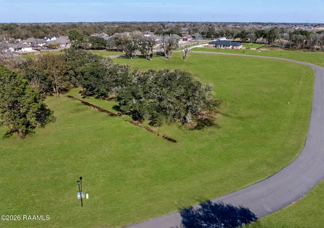 5th image of 221 Grand Manor Dr, Youngsville, LA 70592 | MLS# 2600000829