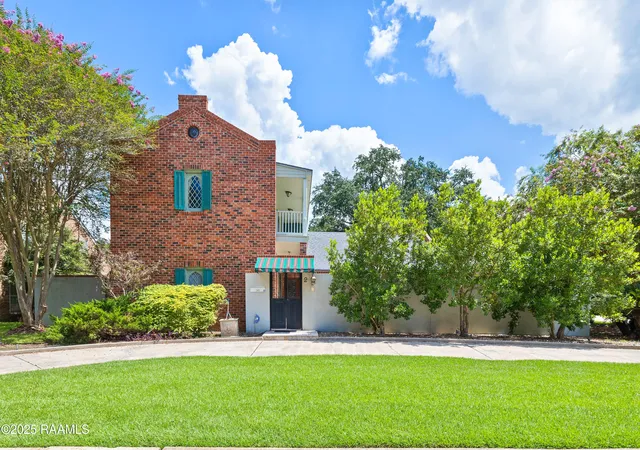1st image of 2 Rue De Verger, New Iberia, LA 70563 | MLS# 2500002968