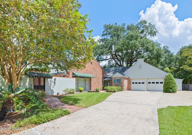 43rd image of 2 Rue De Verger, New Iberia, LA 70563 | MLS# 2500002968