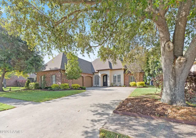 2nd image of 104 Mission Hills Dr, Broussard, LA 70518 | MLS# 2600002555