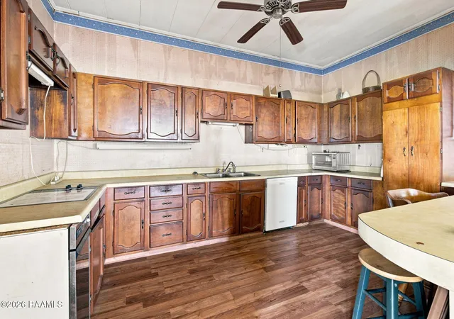 Photo 3 of Single family home for sale at 415 Commercial Ave, Lake Arthur, LA 70549 | MLS# 2600007586 | Listing updated on 2026-08-16