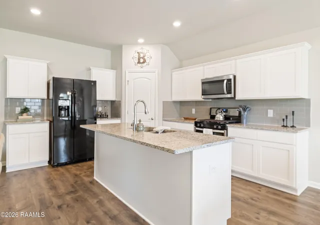 Photo 4 of Sale Pending at 104 Montego Ln, Sunset, LA 70584 | MLS# 2600007772 | Listing updated on 2026-08-30